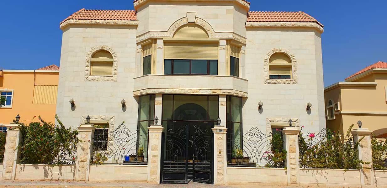 فيلا VIP للبيع في الرمثاء (لقطة) فيلا VIP للبيع في الرمثاء (لقطة)