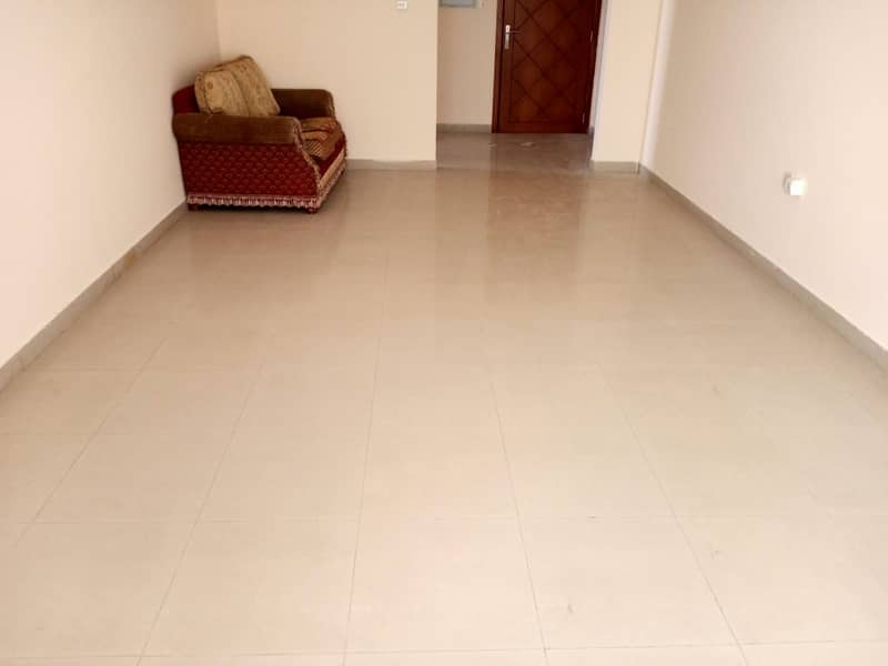 Hot offer 2bhk with wardrobe and parking free 1month free near to al arab mall rent only 32k