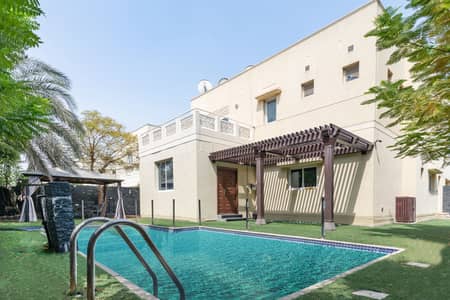 5 Bedroom Villa for Sale in The Meadows, Dubai - Private Pool | Upgraded | 5 Bedrooms