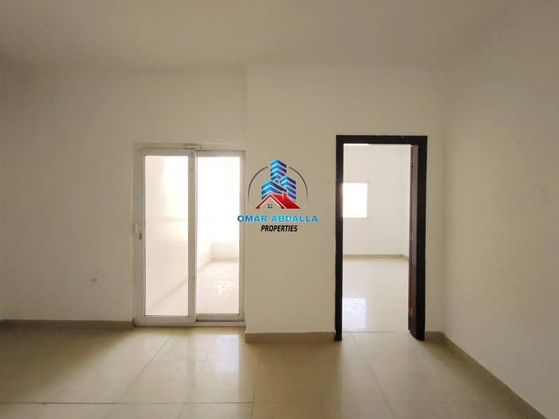 شقة في تجارية مويلح 1 غرف 22998 درهم 6283475 شقة في تجارية مويلح 1 غرف 22998 درهم 6283475
