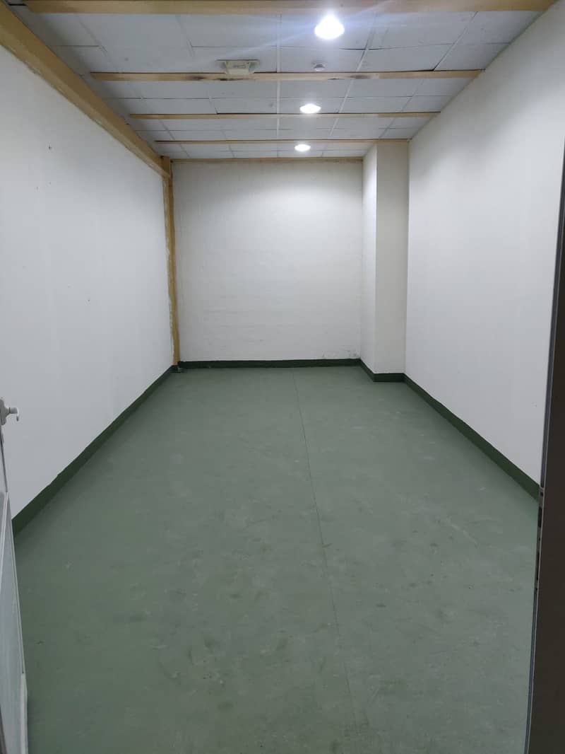 275Sqft Storage Warehouse in AL QUOZ 4