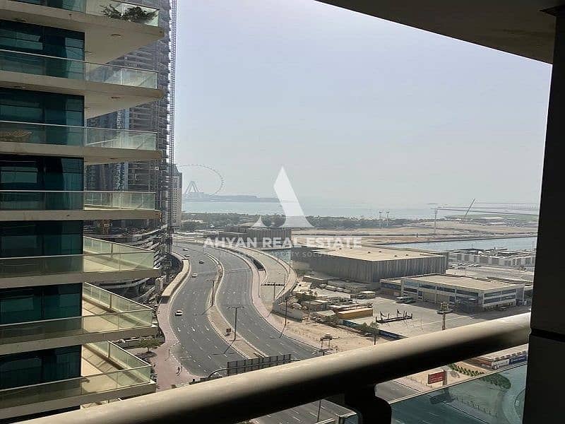 Low floor | Partial Dubai Eye view | Exclusive