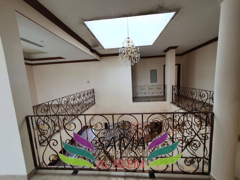 Independent Commercial Villa With Garden On Prime Location