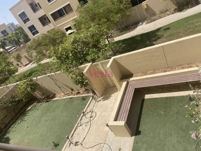 4 Bedroom Villa for Rent in Al Raha Gardens, Abu Dhabi - Beautiful single row townhouse! Large landscaped garden, prime location