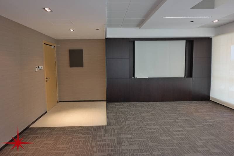 Fully Fitted Office in Jumeriah Lake Towers in 4 Cheques