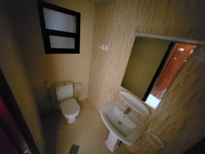 15 Toilet