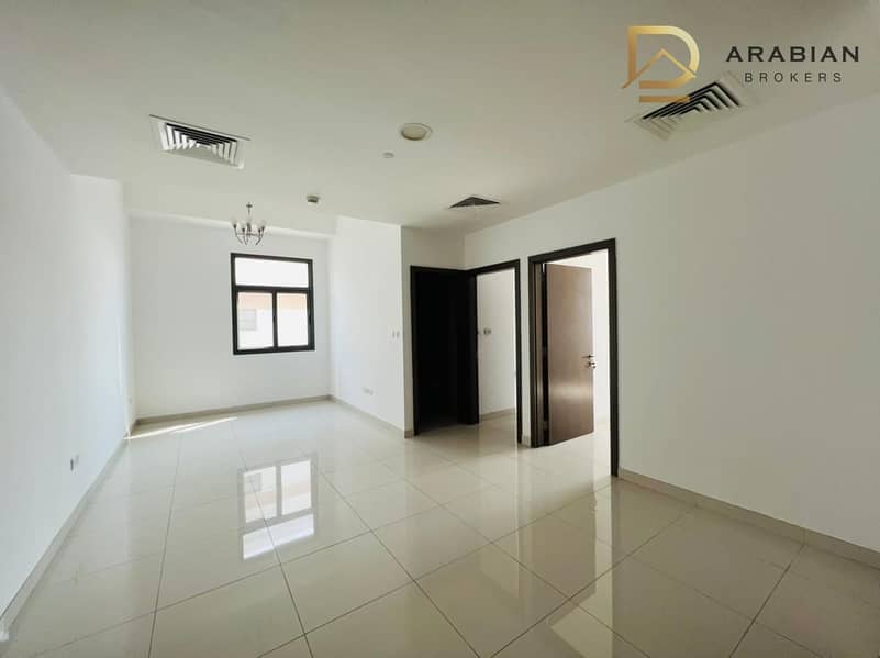 شقة في مجمع دبي للاستثمار 3 غرف 80000 درهم - 6268529