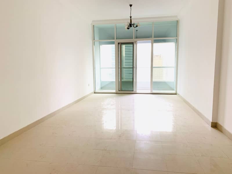 شقة في شارع التعاون الجديد،التعاون 2 غرف 37000 درهم - 6189251
