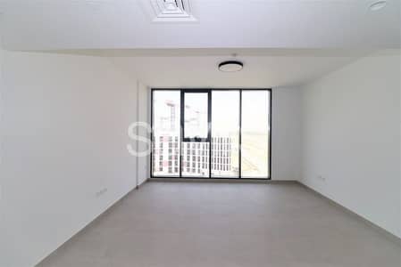 1 Bedroom Flat for Sale in Aljada, Sharjah - High floor unit with 1 parking slot