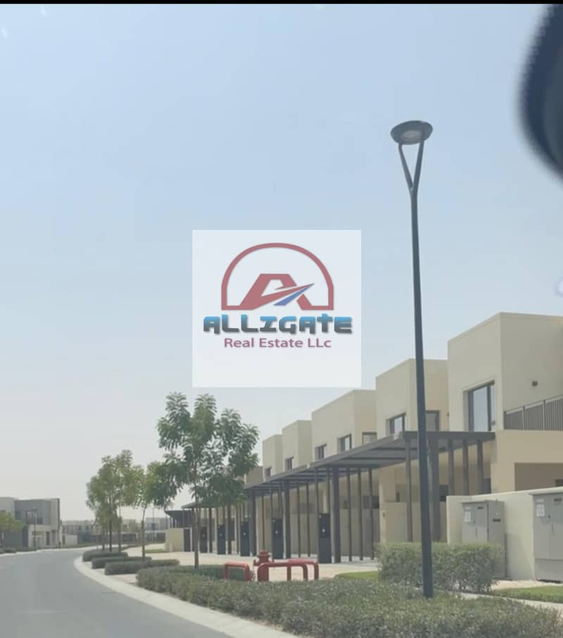 MH-105K IN 1 CHEQS, 3 BED FOR RENT IN PARKSIDE 1 , EMAAR SOUTH , SINGLE ROW