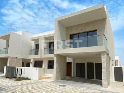 3 Bedroom Townhouse for Rent in Yas Island, Abu Dhabi - Vacant Now | Outstanding Single Row Villa