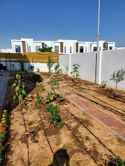 4 Bedroom Villa for Sale in Al Ghadeer, Abu Dhabi - Hot Deal | Perfect Garden | Single Row | Corner Unit