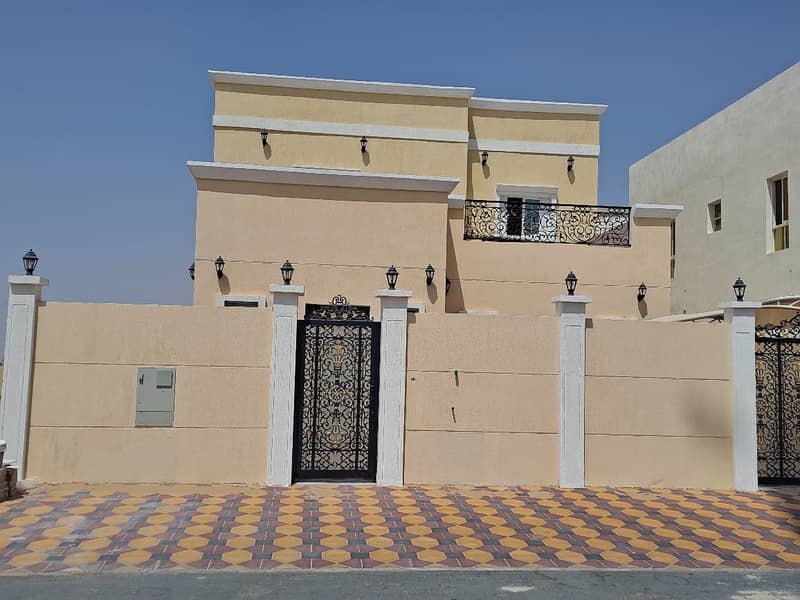 For urgent sale, without down payment, a villa with a stone front near the mosque, with personal finishing and building, and the design of Jumeirah Du
