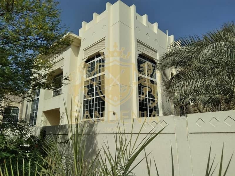 6BHK Villa in Jumeirah 1 | Great View | Close to Beach Road