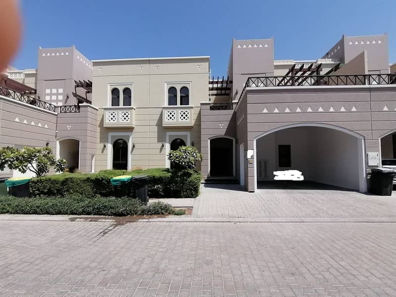 Вилла в Мудон，Насим, 4 cпальни, 3150000 AED - 6303743