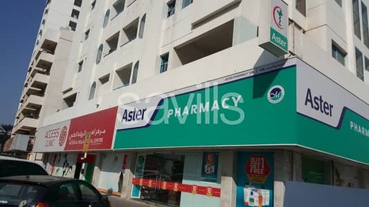 Shop for Rent in Um Tarafa, Sharjah - Retail Shops available for rent in a Prime Location