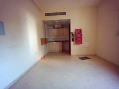 SPACIOUS STUDIO WITH SEPARATE KITCHEN NEAR CORNICHE ONLY 10K YEARLY