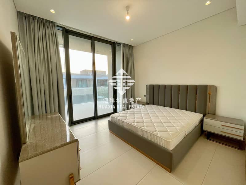 Spacious Villa | Community View | Large Balcony Spacious Villa | Community View | Large Balcony