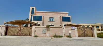 Avilable Luxury Villa  basement and  ground and   For Sale in Al Ramtha