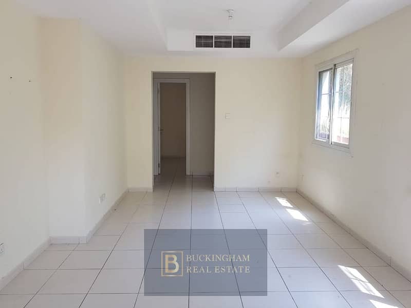 Prime location | End unit | Ready to move