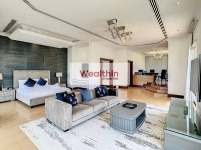 6 Bedroom Villa for Sale in Emirates Hills, Dubai - Full Golf Course View | Gym | Cinema |5 Levels