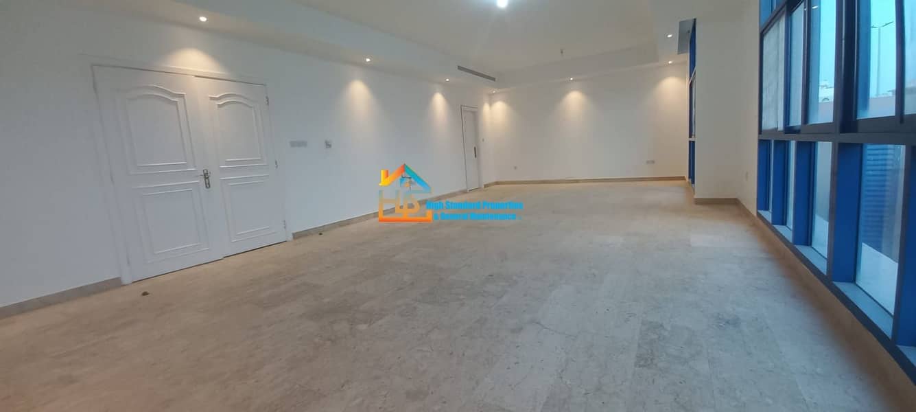 Квартира в Аль Манасир, 4 cпальни, 100000 AED - 6235893