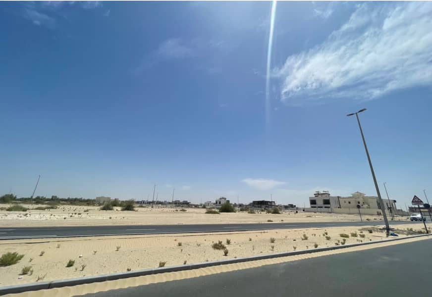 For sale land in Seih Shuaib 1. Freehold all nationalities, Great location, corner of two streets