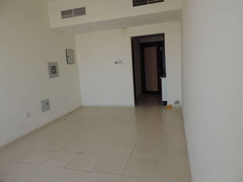 شقة في أبراج الراشدية،الراشدية 2 غرف 24000 درهم - 6306163