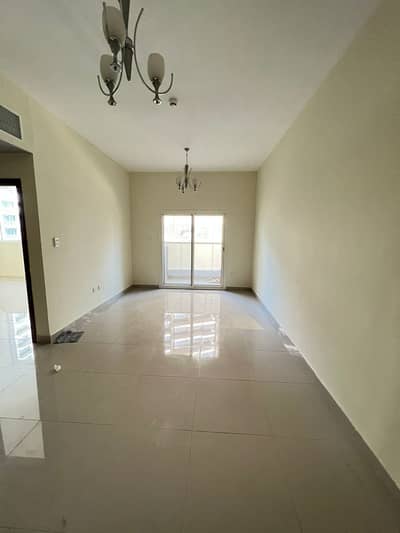 1 Bedroom Apartment for Rent in Dubai Sports City, Dubai - Spacious Unit ~ Big Balcony ~ Decent Size