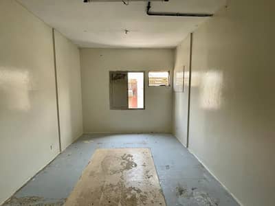 Studio for Rent in Al Ghuwair, Sharjah - STUDIO FLAT WITH BALCONY EXCLUSIVE FOR BACHELOR IN ROLLA AREA , SOUQ AL GHUWAIR