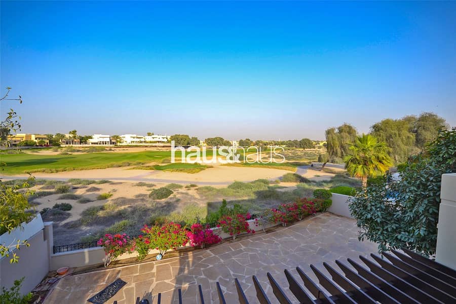 Reduced | Golf course view | Upgraded | 5 Bedroom