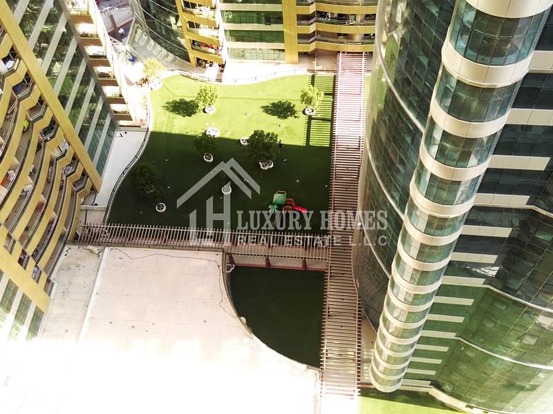 Balcony!! Studio Flat with Parking for Rent in Horizon Towers, Ajman