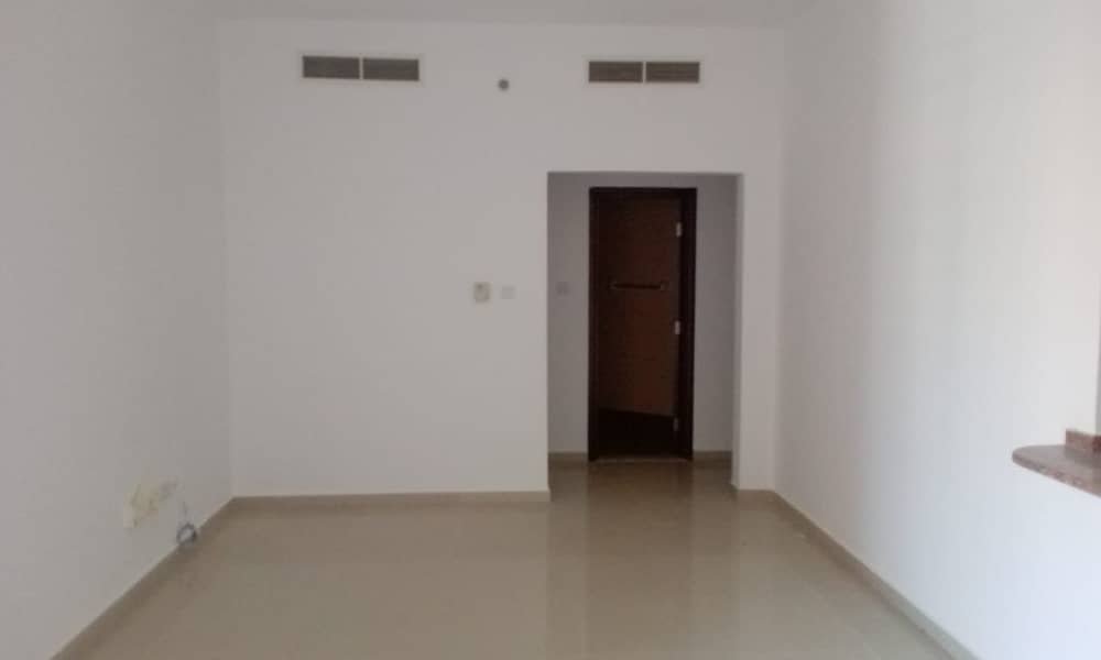 شقة في النهدة (دبي) 1 غرفة 39000 درهم - 6312873