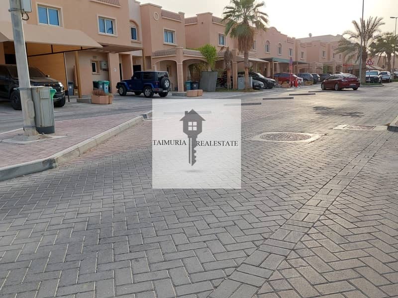Prime location 3 bedroom ready to move in 95,000 AED.