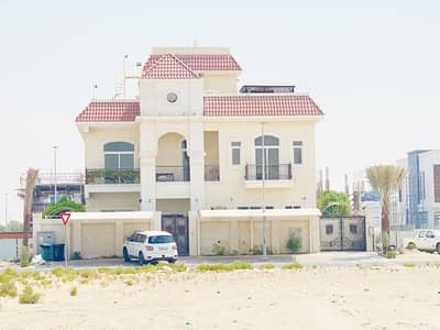 6 Bedroom Villa for Sale in Nad Al Sheba, Dubai - | Closed To Dubai Mall | Smart System | Free Hold |