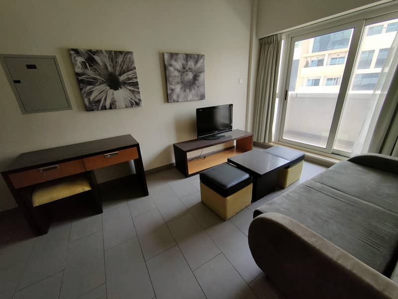 Canal View l 1 Bedroom l Multiple Chqs