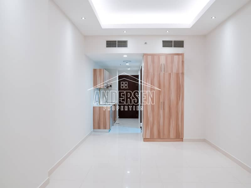 High floor unit | Bright Natural Light | Spacious Balcony | Ready to move in