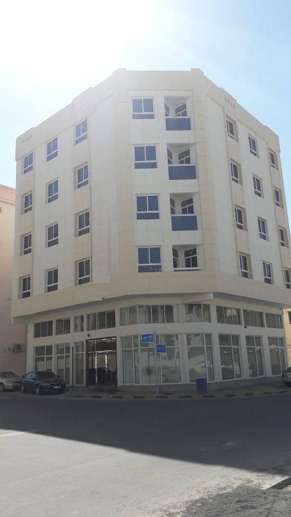 New building for sale in Al Nuaimiya 1 excellent location, super deluxe finishing