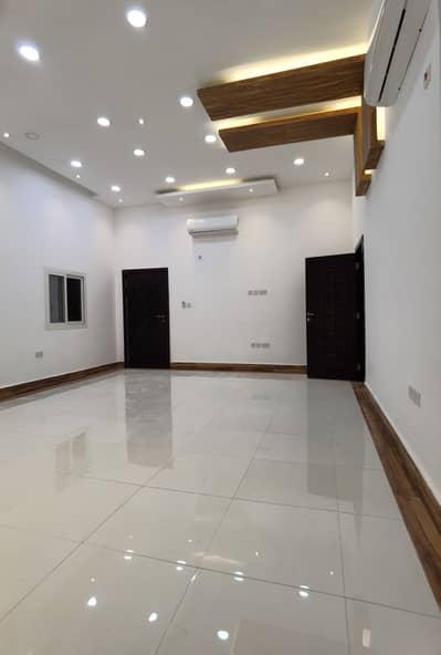 3 Bedroom Villa for Rent in Mohammed Bin Zayed City, Abu Dhabi - PRIVATE ENTRANCE MULHAQ WITH YARD COVERED PARKING 3BHK MAID ROOM LOUNDRY AREA SEPARATE LIVING ROOM AT MBZ 100K