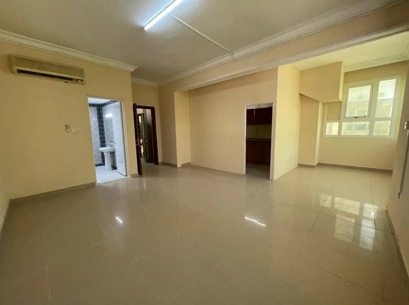شقة في المنطقة 2،مدينة محمد بن زايد 1 غرفة 39000 درهم - 6318217