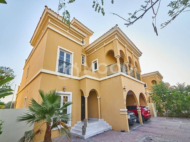 5 Beds Villa For Sale | Cordoba Style