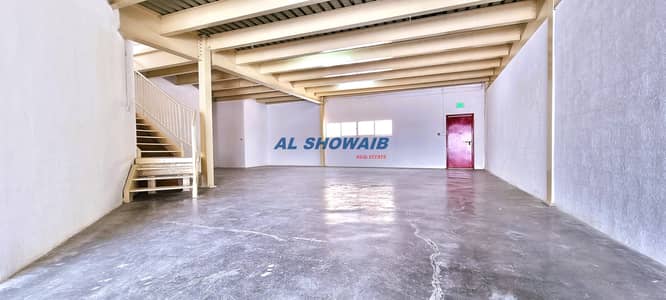 Warehouse for Rent in Deira, Dubai - INCLUDING TAX -2600 SQFT-WAREHOUSE NEAR HYUNDAI SHOWROOM