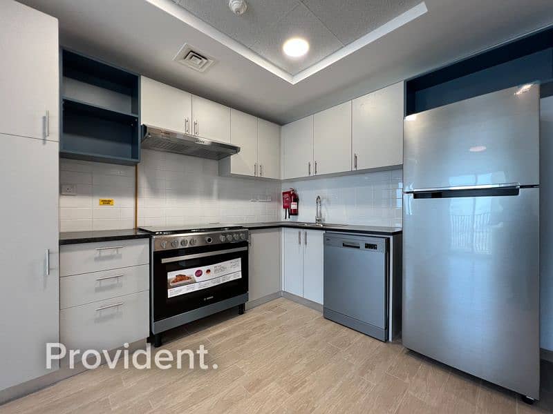 High end appliances | Near Metro | Upgraded Unit