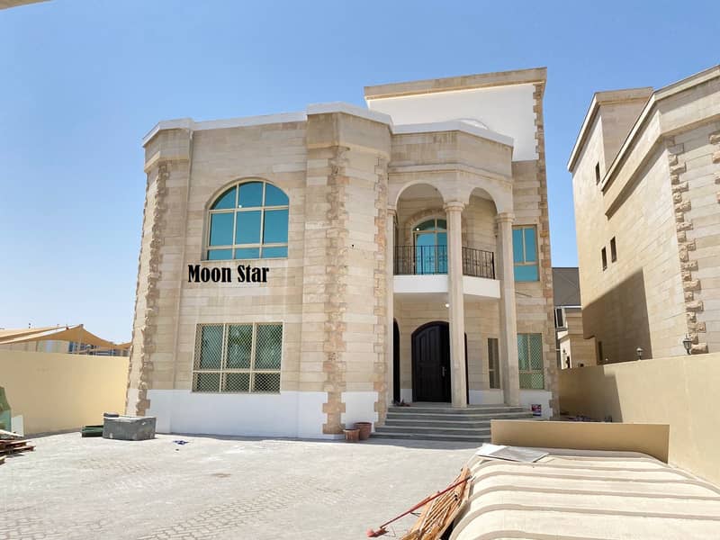 PRIVATE ENTRANCE BRAND NEW SPACIOUS STUDIO/SEPARATE KITCHEN/NR AL FORSAN IN KCA.