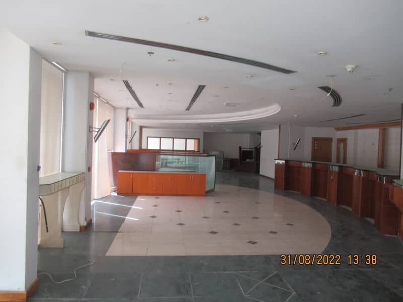 17000 sq ft G+M retail space |perfect for retail banking or corporate office only|1.7M p/a only