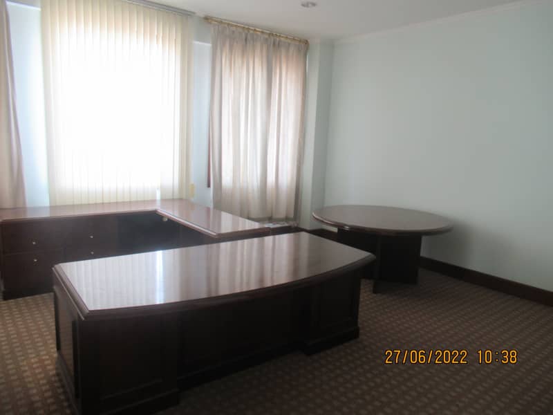 2600 sq ft Duplex office available|chillers free|dewa free|2 parking|free wifi|80PSFT|208k p/a.