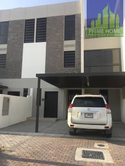 4 Bedroom Villa for Rent in DAMAC Hills 2 (Akoya by DAMAC), Dubai - FULLY FURNISH 4BEDROOM DAMAC HILLS 2,CLARET