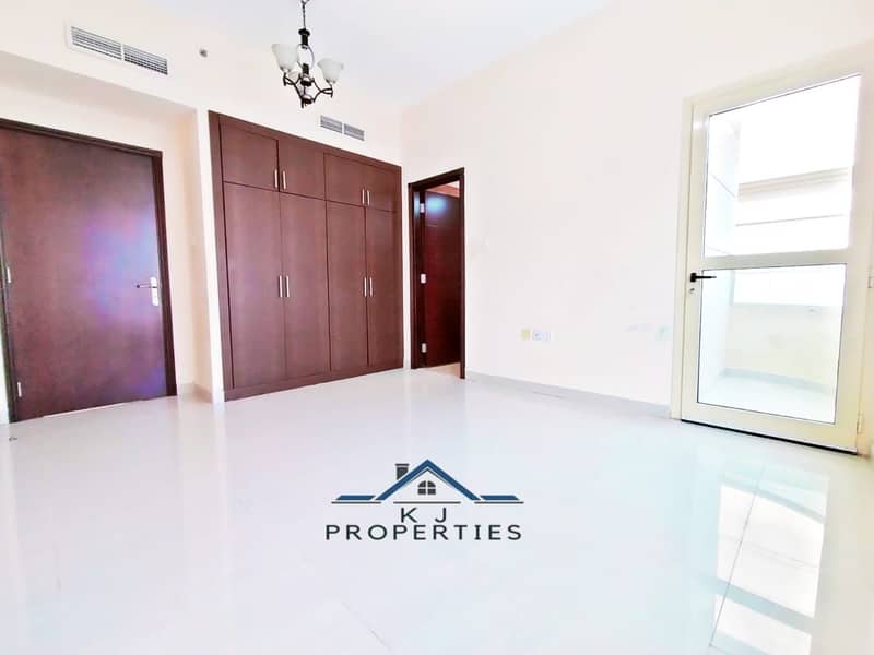 ( Outstanding Finishing ) Upgrade Luxury 2BHk _ Covered Parking ! 13 Month Contract