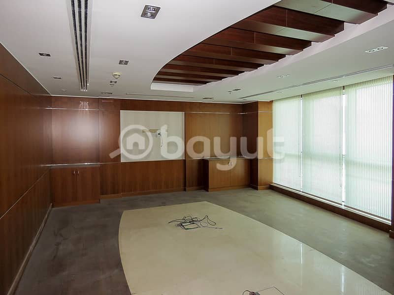 Deluxe Office|Chiller Free |Free Parking | without commission Ready to Move ،Heart of Shj City