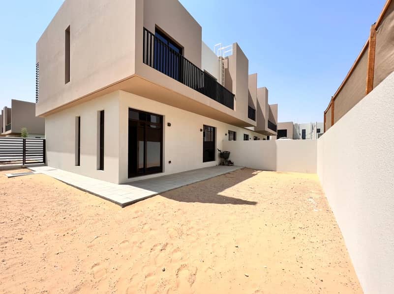 Spacious 3 Bedroom Corner Villa Available For Rent in Nasma Residence.